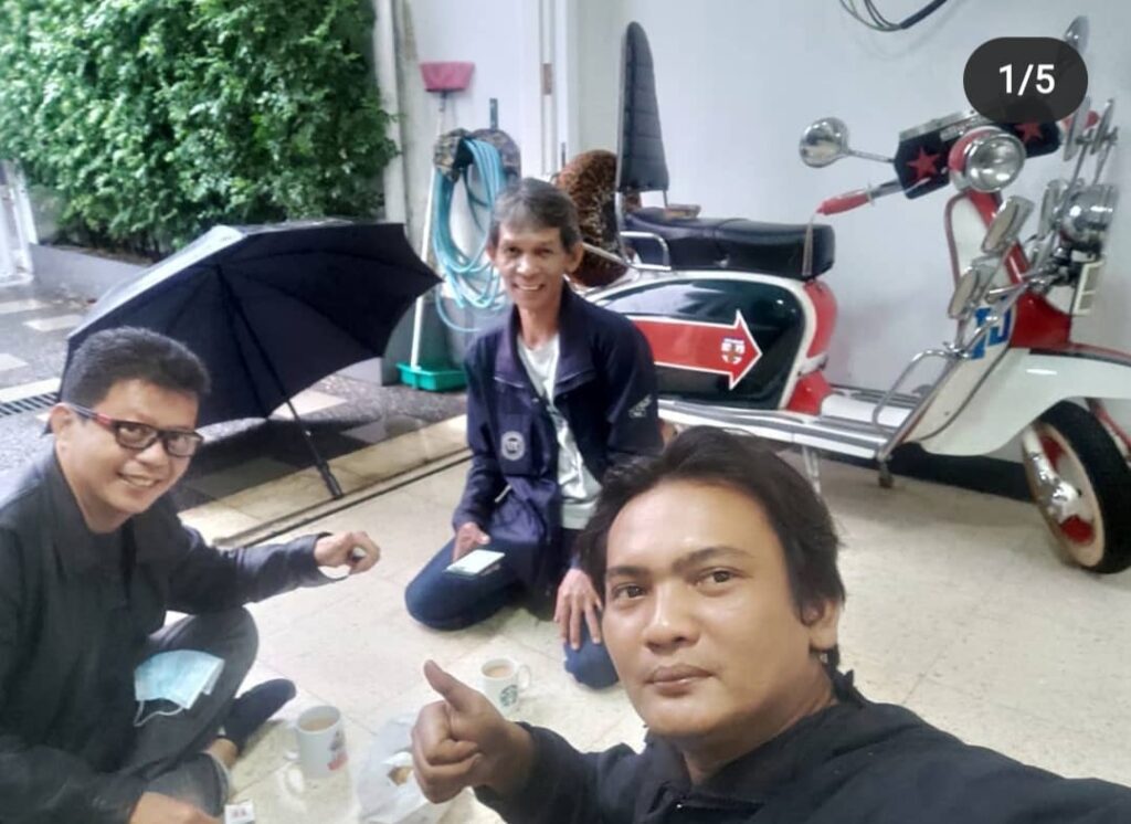 spesialis bengkel service vespa